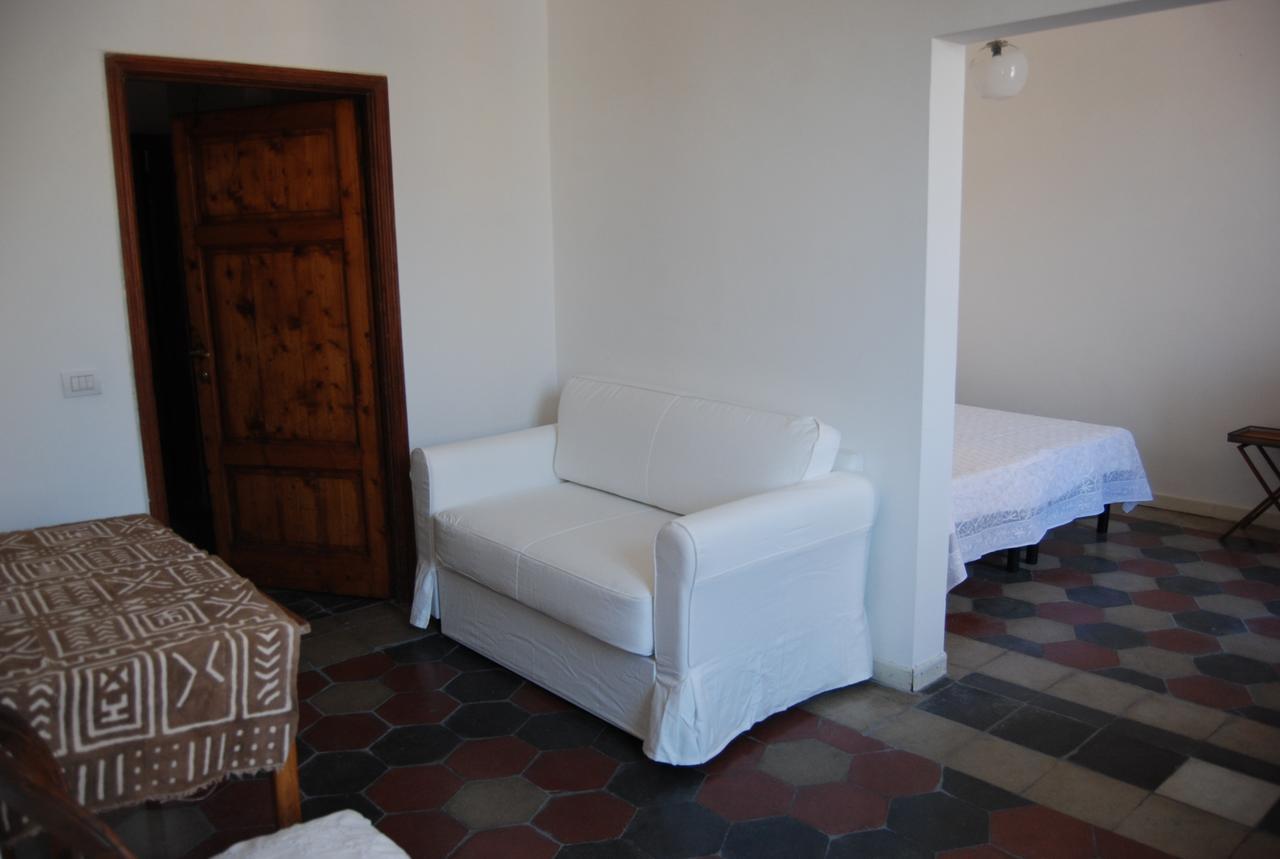 Su Al Celio - Colosseo Bed and Breakfast Roma Habitación foto